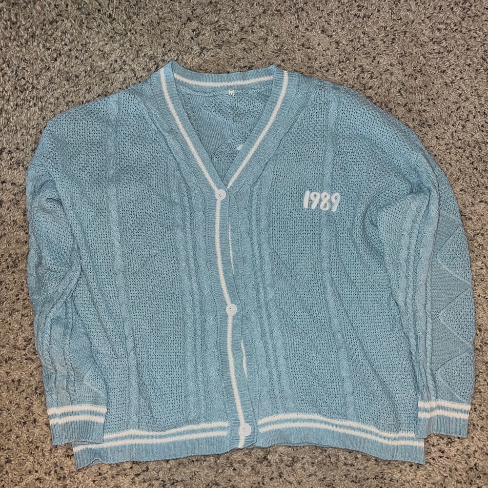 ⭐️ NEW, NEVER WORN WOMENS M BLUE UNBRANDED TAYLOR SWIFT 1989 CARDIGAN/JACKET
